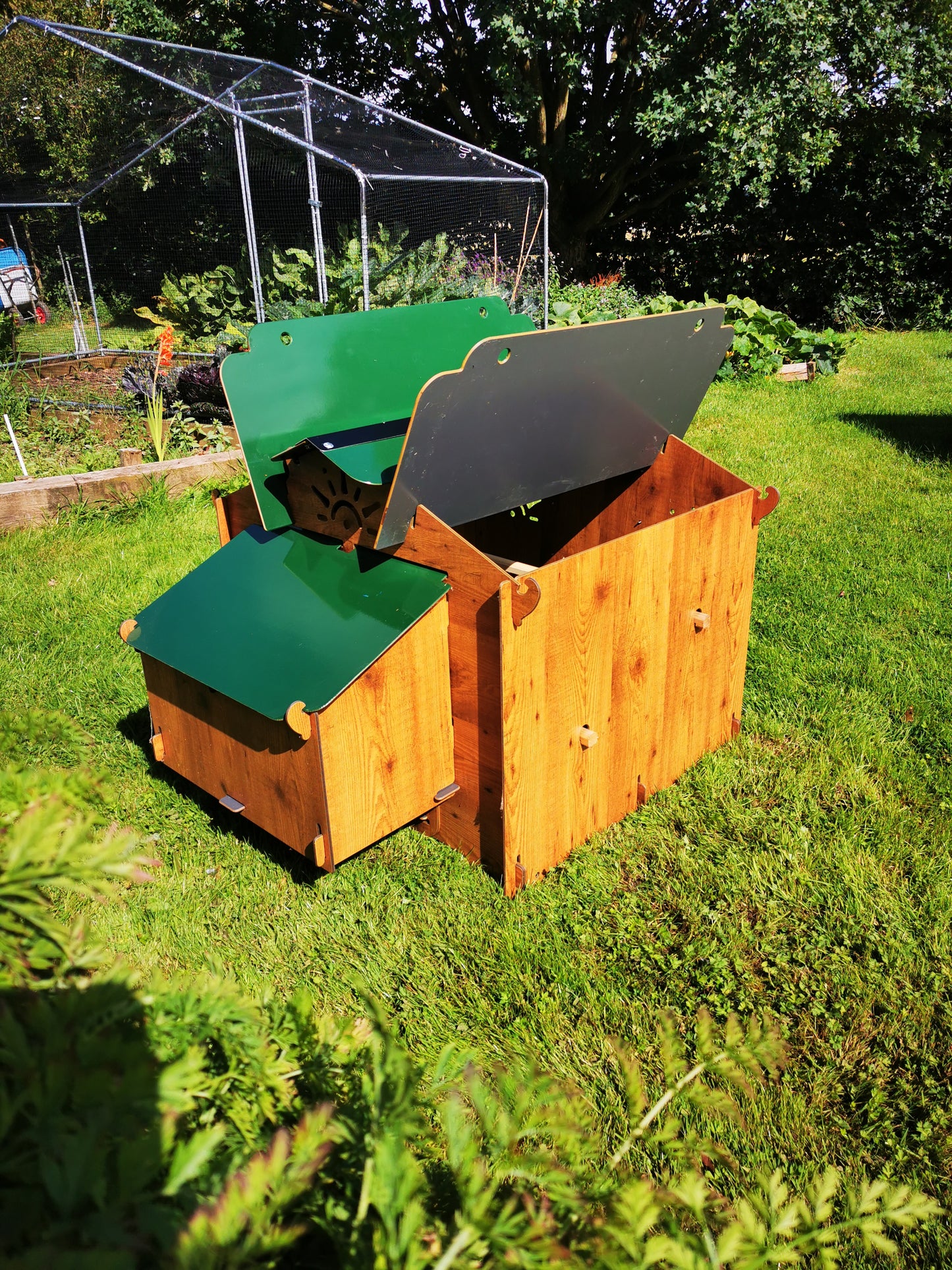 Easicoop Chalet 2XL (wood finish) - 10-15 large hens